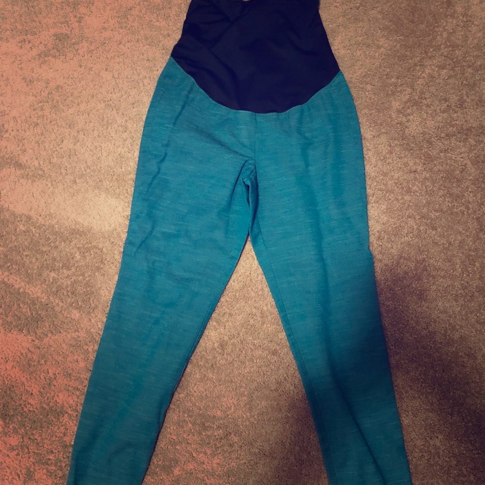 Used greenish work  maternity crop pants.